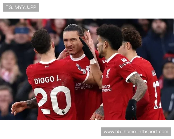 利物浦备战课上努涅斯高空争顶连续成功，克洛普称状态正在回暖